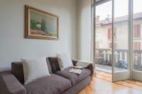 Garibaldi's Balcony by Rent All Como - B&B Como