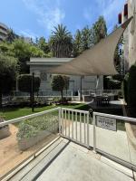 Modern DTLA Apt with City View - Bed and Breakfast Vernon