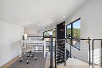 Modern Escape with Hot Tub and Scenic Views - B&B Bailey