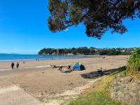 Stanmore Bay Beach House - Ferienwohnung Whangaparaoa