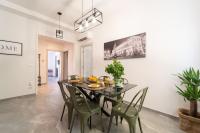 Luxury Station Oasis with Balcony - Ferienwohnung Bologna