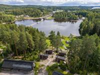 Koskisviitti 3 - Private Lakeside Suite with Terrace - B&B Laukaa