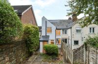 2 Bedroom Cottage in Haslemere 2 X Double Beds - B&B