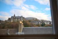 Luxury 3BD Central Apt with Tower & Seaviews - Bed and Breakfast Oban