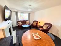 Central Modern Flat in Southampton, Sleeps 5, Free Off-Road Parking, Close to Hospital, Cruise terminal and Centre, Great for contractors, friends & families - B&B Southampton