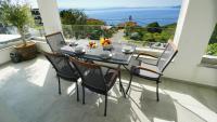 Val Apartment - Four Seasons Escape with sea view and swimming pool - Ferienwohnung Opatija