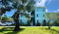 Hideaway at Seagull #25 - 1BR Garden-View Condo - B&B George Town