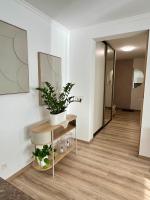 Die Harmonie - Modern Apartment near City Center with Free Private Parking - B&B Bratislava