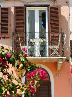 YourHome - La Maddalena Blue House - B&B La Maddalena