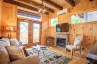 1 Mile to Downtown West Jefferson Camping Cabin #5 - Chambres d'hôtes West Jefferson