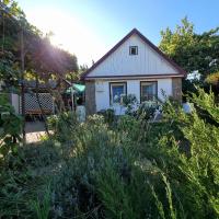 House with flowers - B&B Sanzhiika
