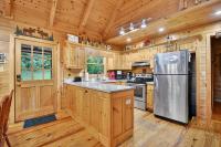 Our Favorite Place - Unwind in the Hot Tub or Relax by the Creekside Firepit - Chambres d'hôtes Blue Ridge