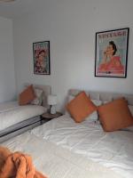 Saffron&Space Free Parking Sleeps 5 - B&B Swindon