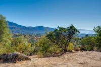 Secluded Mountain Hideaway < 8 Miles to Bass Lake! - Chambres d'hôtes North Folk