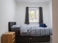 Stunning Modern 3 Bed, 2 Bedroom Apartment - Secure Parking - Close to Manchester City Centre and Old Trafford - Chambres d'hôtes Manchester
