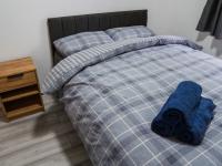 Stunning Modern 2 Bed Apartment, With Parking, Close to Town - B&B Manchester