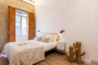 Apartamento de 2 dormitorios con balcón