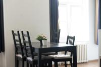 Apartment with 3 beds in the Old Town - B&B Bratislava