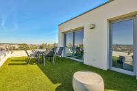 Stunning 2BR Flat with Terrace and private parking - B&B Strasburgo