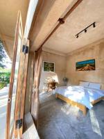 King Room with Garden View