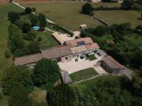 Les Gîtes de la Roche Élie - B&B Rom