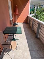 Apartamento de 1 dormitorio - Planta baja