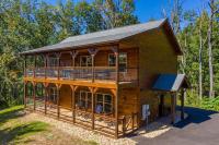 Lux Cabin Mtn Views, Flat Parking, Dog Friendly! - B&B Gatlinburg