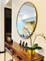 YAKA Trizen Luxury Apartments - 53rd and 51st Floor with Stunning Views - Chambres d'hôtes Colombo