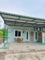 Adriana RH Homestay 3Bedroom 2Bathroom - Bed and Breakfast Kampung Bukit Rambai