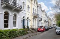 Beautiful Two Bedroom Regency Apartment - B&B Cheltenham