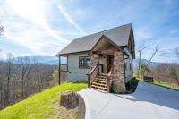 A-Frame Above It All- Hot Tub- Amazing Mtn Views - B&B Gatlinburg
