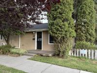 Bluebird Day - River Gem Bungalow - B&B Bend
