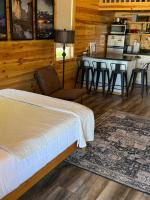 Glendive Tiny Modern Cabin 1 Mile from Makoshika Park - B&B Glendive