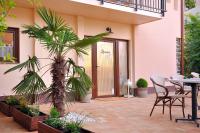 Barackvirág Apartmanház - B&B Tihany