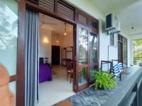 Turtle Point Homestay Seaview 2 - BB, Fast Wi-Fi, AC - B&B Dikwella
