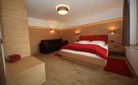 Apartments- La Zipla - Bed and Breakfast Urtijëi