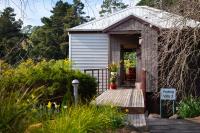 Treehouse Spa Villa - Unique & Secluded Retreat in Daylesford - B&B Daylesford