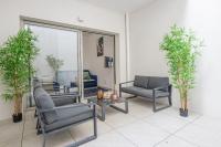 Appartement neuf - Patio intérieur - Parking - EF - B&B Èze