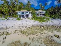 Three-Bedroom Villa with Lagoon View 