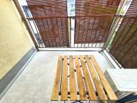 Osaka Riverside Inn - B&B Neyagawa