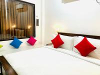Coco and Corks Villa - B&B Negombo
