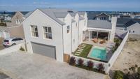 Haven at Drakes Cove - secure with a pool - B&B Hermanus