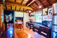 今帰仁古民家の宿 つばめや - B&B Nakijin