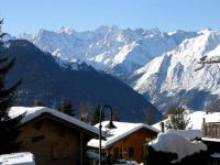Studio with Mountain View