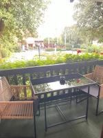 Das CLASSIQUE Galerieappartement 50qm - Elegant und geräumig wohnen - Espressomaschine, Airfryer, Balkon, Vierbeinerfreundlich, Parkgarage -AppHaus Poseidon - Ferienwohnung Bad Griesbach im Rottal