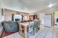4 Mi to Ohio River: Quiet Guest House w/ Yard! - B&B Belpre