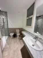 Next to the Marriott Hotel Zamalek - B&B Cairo