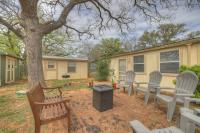 Grape Getaway Haus - B&B Fredericksburg