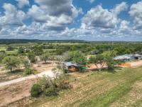 Sage: Peaceful Hill Country Retreat with Hot-Tub! - B&B
