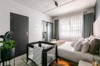 Cityescapes Family Resort Apt with Pool & Slide - Chambres d'hôtes Midrand